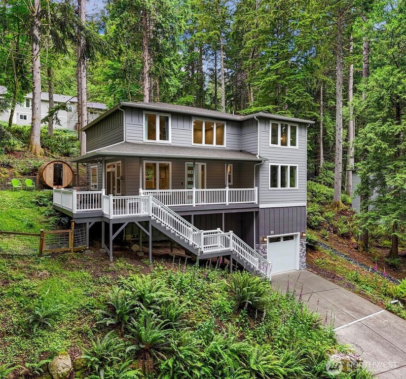 32 Hillside Place, Bellingham, WA 98229