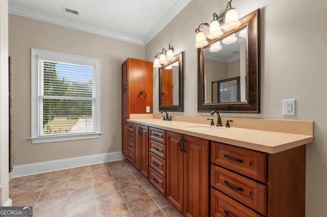 1238 E Hampton Drive, Statesboro, GA 30461