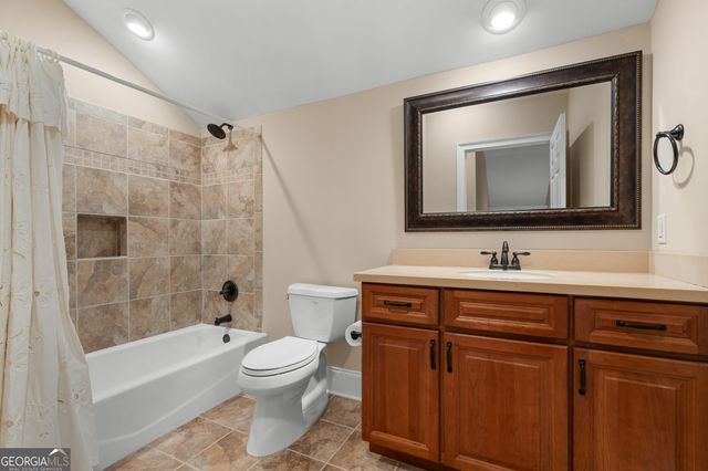 1238 E Hampton Drive, Statesboro, GA 30461