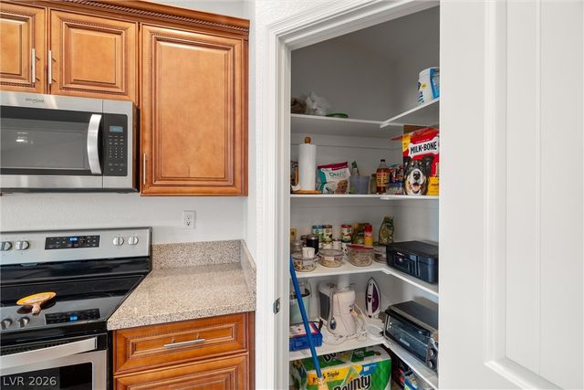672 Lampshire Lane, Pahrump, NV 89060