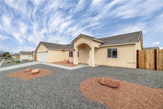 672 Lampshire Lane, Pahrump, NV 89060