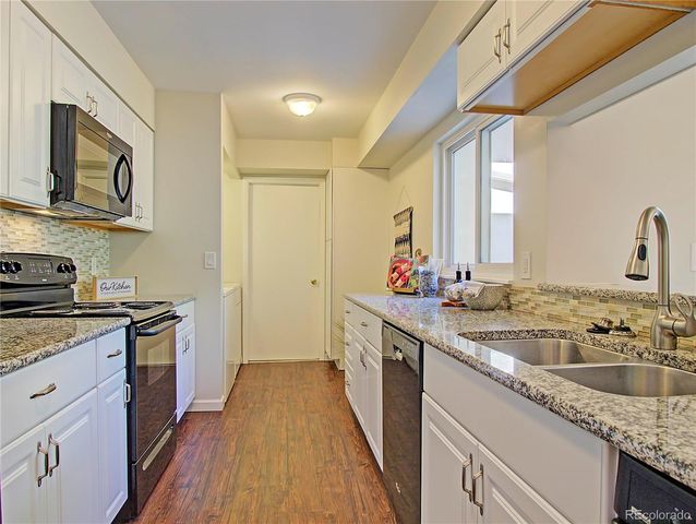3330 Templeton Gap Road 8, Colorado Springs, CO 80907