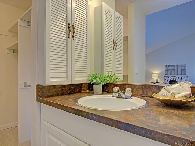 3330 Templeton Gap Road 8, Colorado Springs, CO 80907