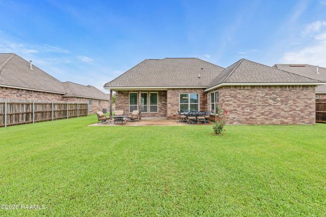 347 Victoria Lights Lane, Broussard, LA 70518