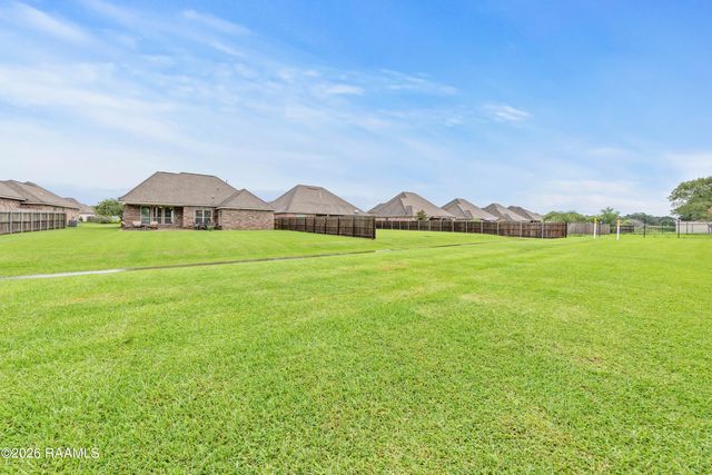 347 Victoria Lights Lane, Broussard, LA 70518