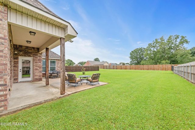 347 Victoria Lights Lane, Broussard, LA 70518