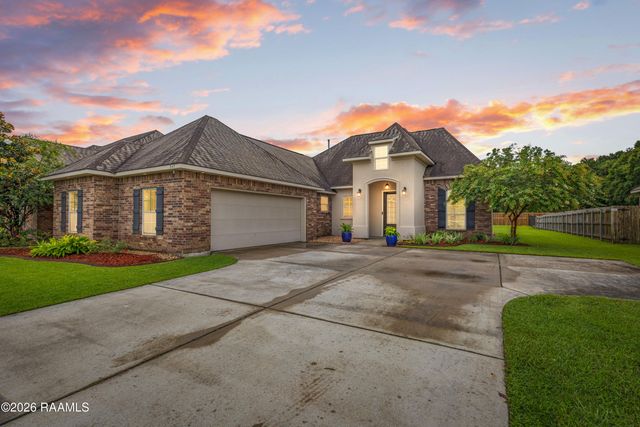 347 Victoria Lights Lane, Broussard, LA 70518