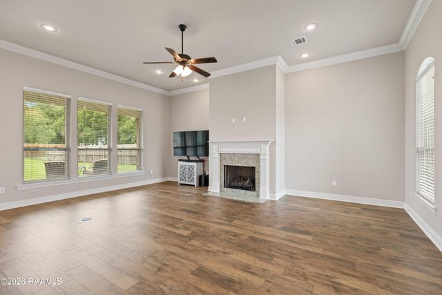 347 Victoria Lights Lane, Broussard, LA 70518