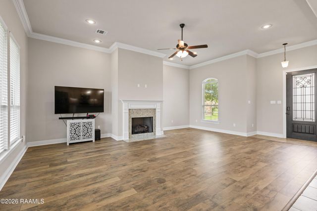347 Victoria Lights Lane, Broussard, LA 70518