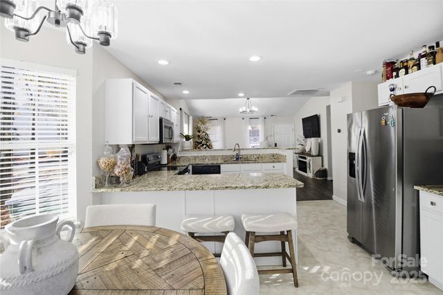 4169 Birch Leaf Court, Charlotte, NC 28215