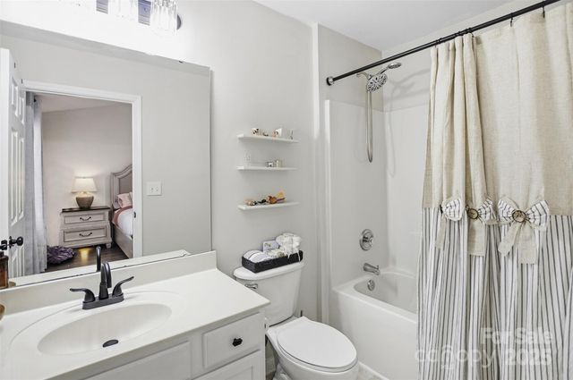 4169 Birch Leaf Court, Charlotte, NC 28215