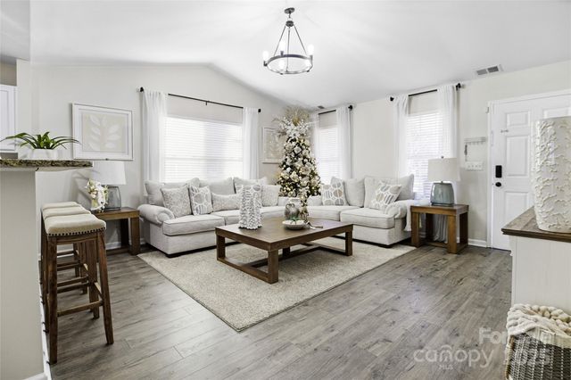 4169 Birch Leaf Court, Charlotte, NC 28215