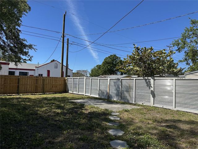 3750 4TH AVENUE N, St Petersburg, FL 33713