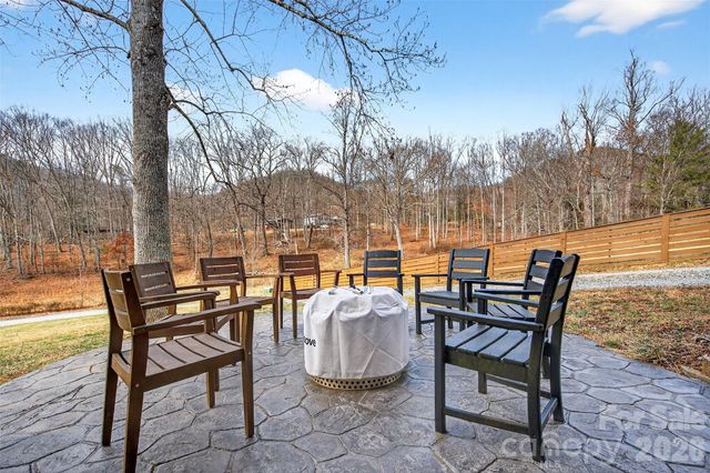 133 Ridge Road, Candler, NC 28715