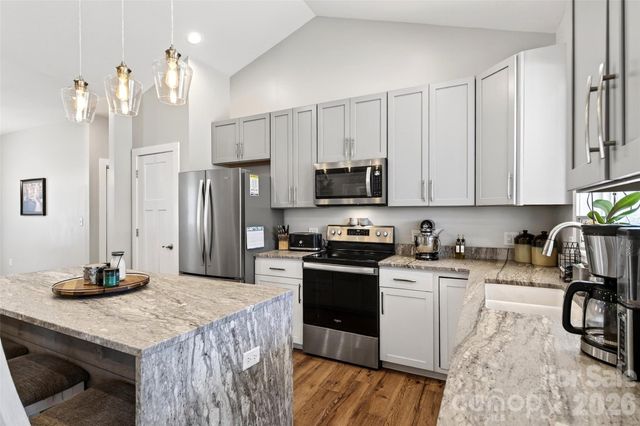 133 Ridge Road, Candler, NC 28715