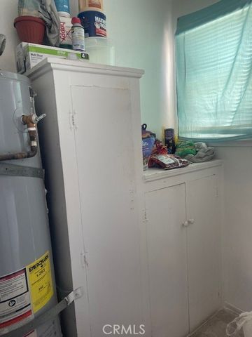 514 L, Bakersfield, CA 93304