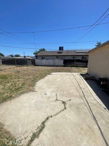 514 L, Bakersfield, CA 93304