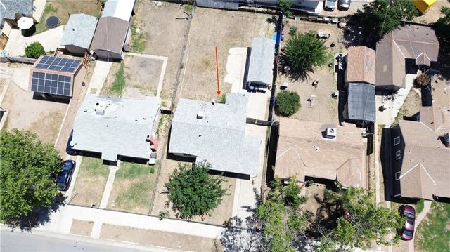 514 L, Bakersfield, CA 93304