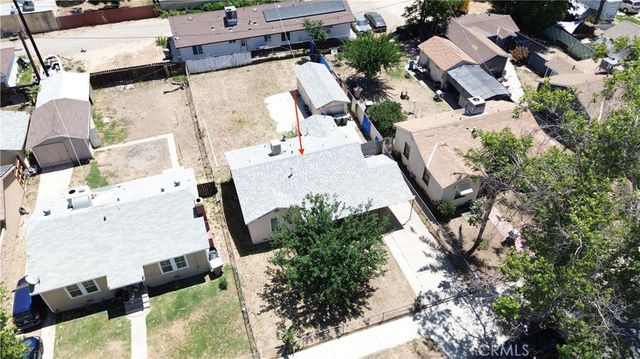 514 L, Bakersfield, CA 93304