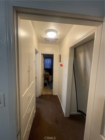 514 L, Bakersfield, CA 93304