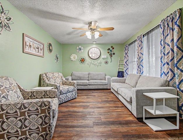 213 Curbstone Road, Hot Springs, AR 71913