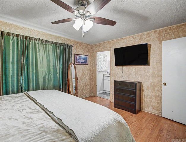 213 Curbstone Road, Hot Springs, AR 71913