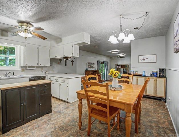 213 Curbstone Road, Hot Springs, AR 71913