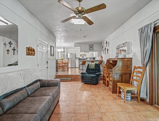 213 Curbstone Road, Hot Springs, AR 71913