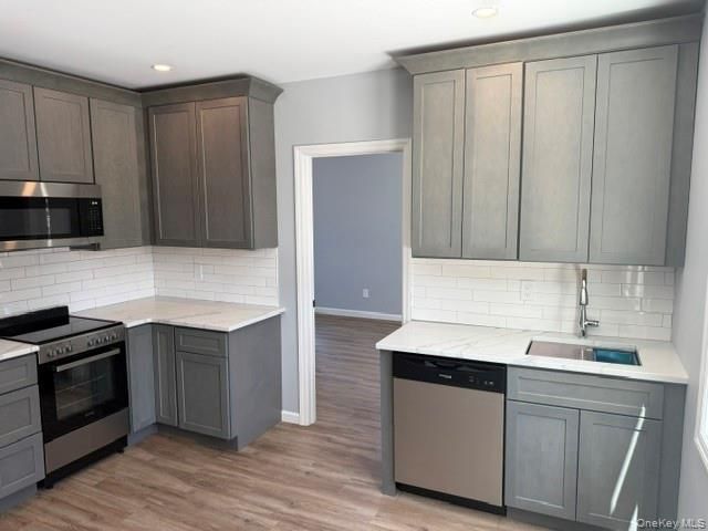 10-12 Main Street 4, Kings Park, NY 11754