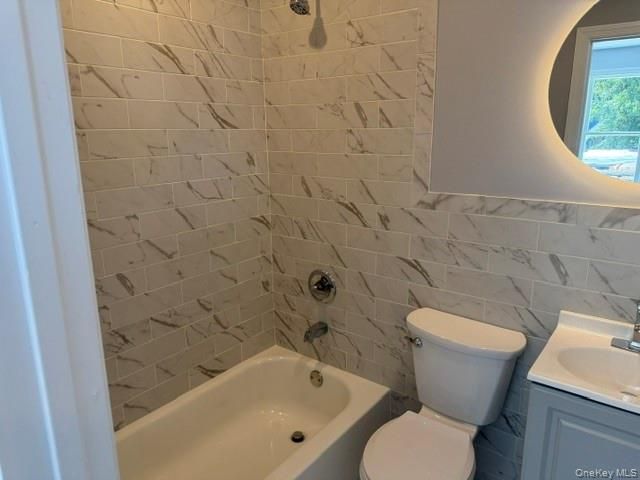 10-12 Main Street 4, Kings Park, NY 11754