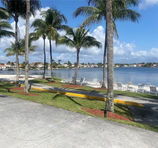 11373 NW 65th St, Doral, FL 33178