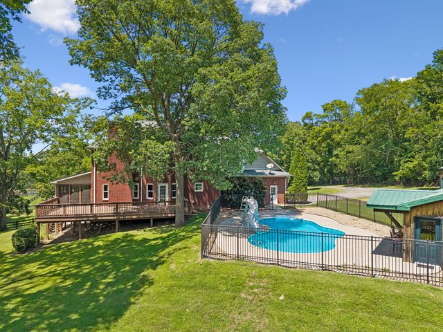 2671 Sanford Rd, Nolensville, TN 37135