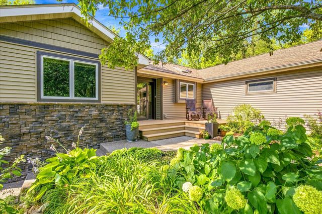 163 Skyline Drive, River Falls, WI 54022