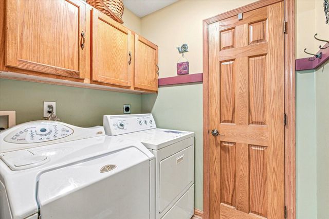 163 Skyline Drive, River Falls, WI 54022
