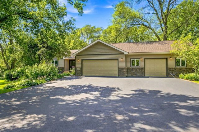 163 Skyline Drive, River Falls, WI 54022