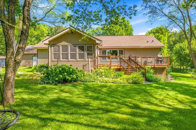 163 Skyline Drive, River Falls, WI 54022
