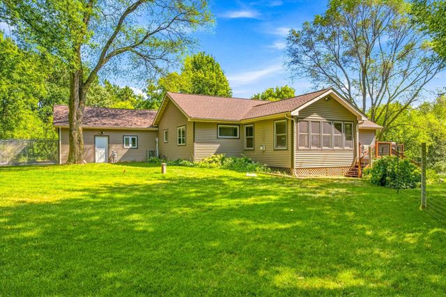 163 Skyline Drive, River Falls, WI 54022
