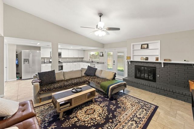 6005 Blair Oaks Drive, The Colony, TX 75056