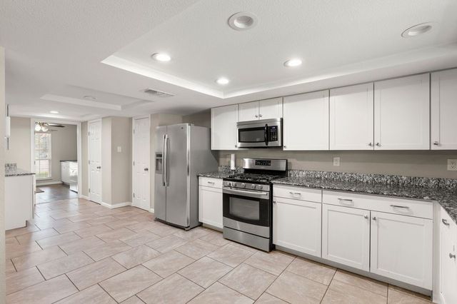6005 Blair Oaks Drive, The Colony, TX 75056