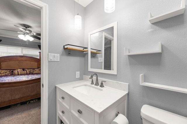 6005 Blair Oaks Drive, The Colony, TX 75056