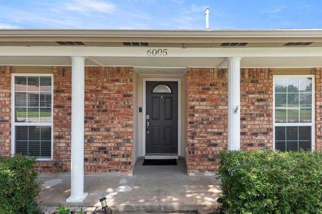 6005 Blair Oaks Drive, The Colony, TX 75056