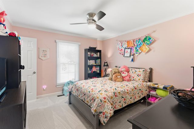 914 PEBBLE SPRINGS DR, Bolivar, TN 38008