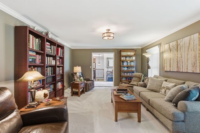 914 PEBBLE SPRINGS DR, Bolivar, TN 38008