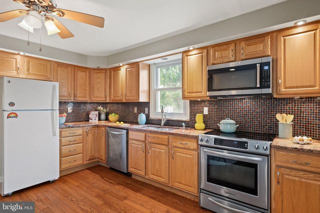917 E DURHAM ST, Philadelphia, PA 19150