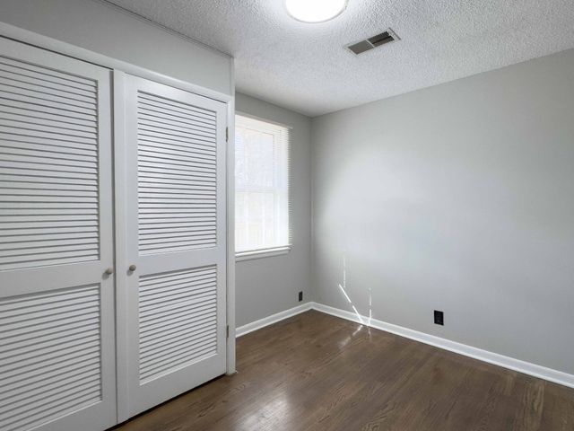 328 Dunbar Cave Rd, Clarksville, TN 37043