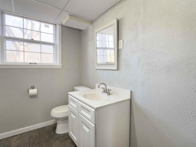 328 Dunbar Cave Rd, Clarksville, TN 37043