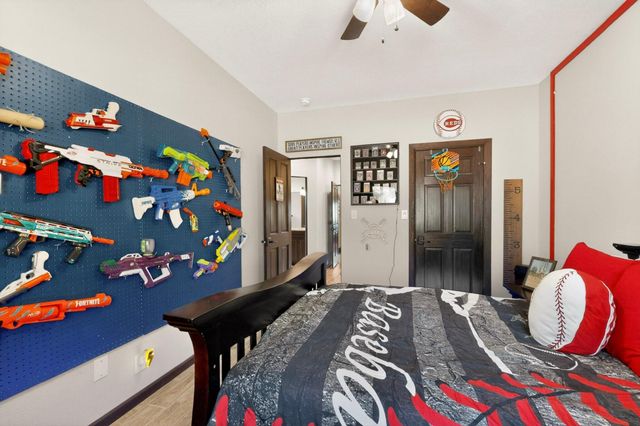 2040 Calle Pajaro Azul NW, Albuquerque, NM 87120