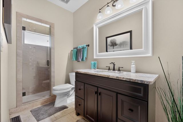 2040 Calle Pajaro Azul NW, Albuquerque, NM 87120