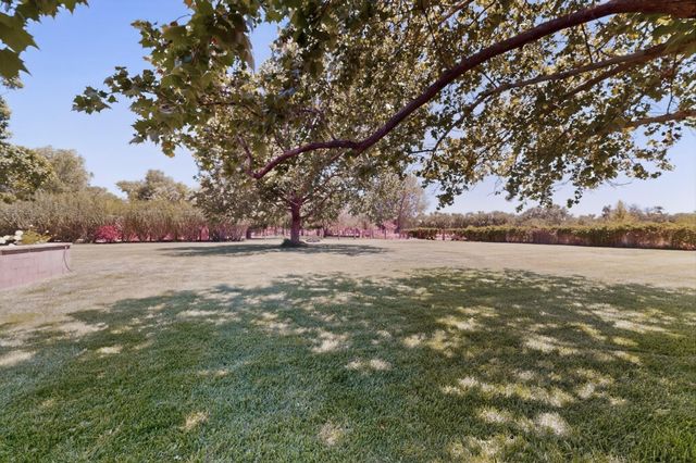 2040 Calle Pajaro Azul NW, Albuquerque, NM 87120