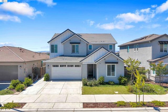 3098 Mulholland Dr, Lathrop, CA 95330